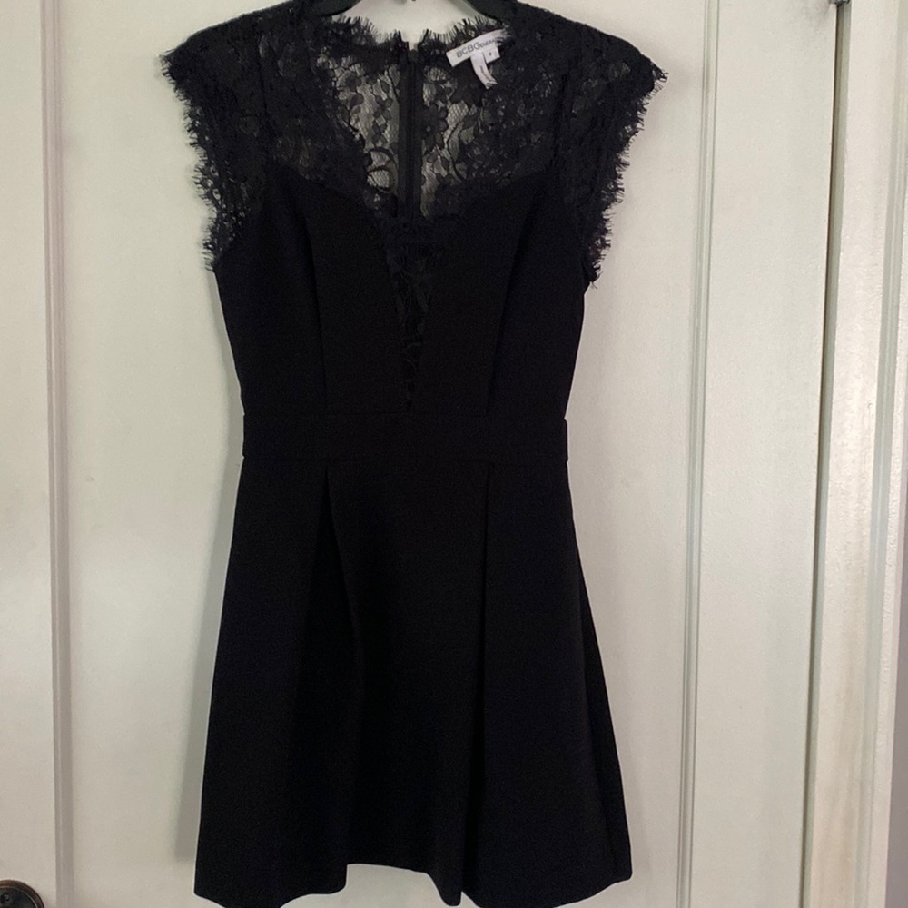 BCBG lace top dress with back zipper size 0